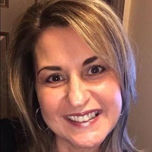 Meet your Posher, Joann